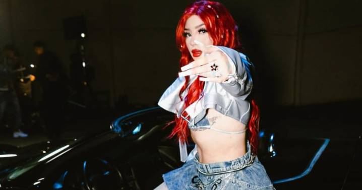 Bellakath confiesa que le gustaría cantar ’Reggaeton Champagne’ en los Latin Grammy