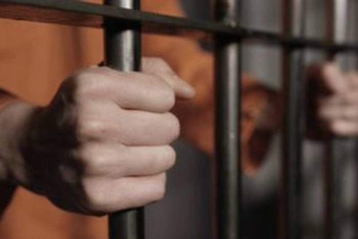 Hasta 20 años de cárcel por extorsión que provoque cerrar empresas