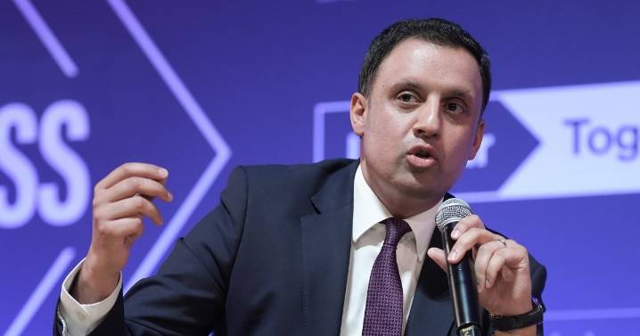 Anas Sarwar vows new emergency mental health service if Scottish Labour win election