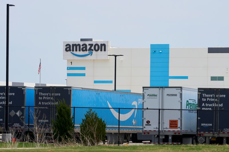 FAA probes Amazon after delivery drone snaps internet cable in Texas