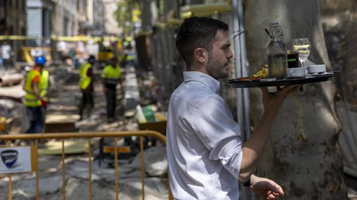 La propuesta de los economistas catalanes de subir el IVA al turismo irrita al sector