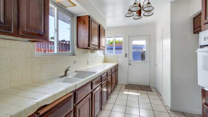 This Outdated Kitchen Trend Is Finally Making A Comeback, Here's Why