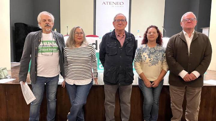 Más de 700 jubilados del SAS denuncian en Málaga el deterioro de la sanidad pública: “Estamos preocupadísimos"