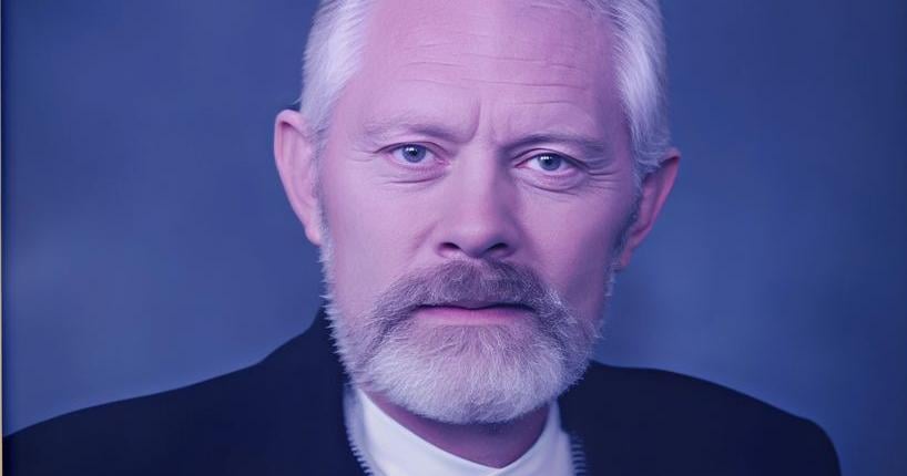 Warren Roger Blackham