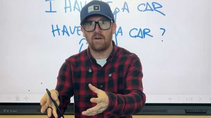 Robbie, el gijonés que triunfa con su «inglés sin pijadas»