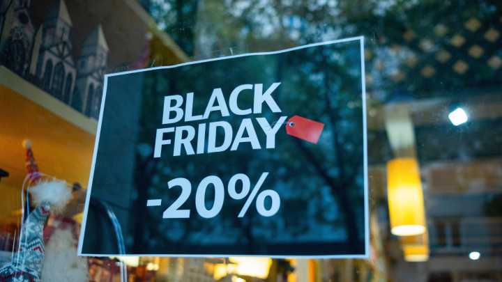 Menos compradores, pero con más gasto: claves del Black Friday de este año en Euskadi