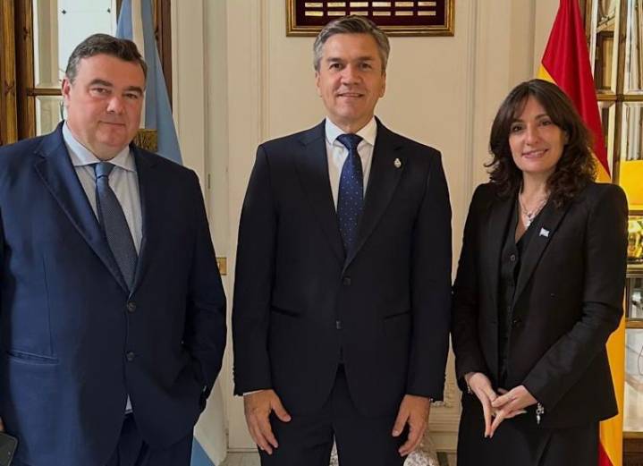 Zdero se reunió con autoridades del BBVA y avanzó en gestiones para atraer inversiones al Chaco