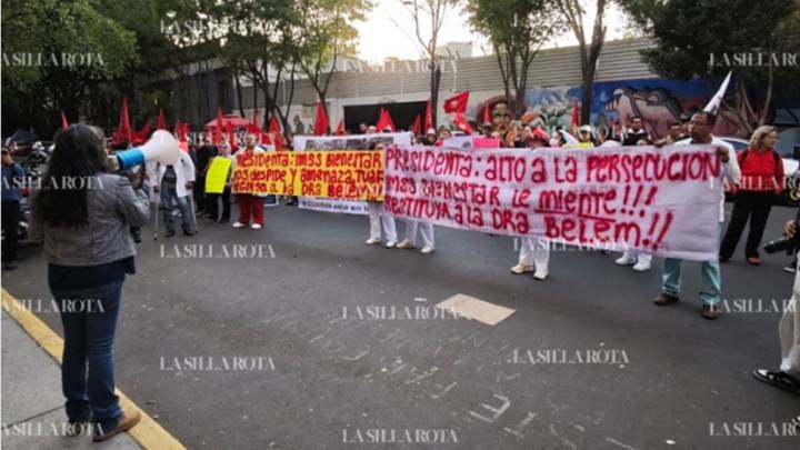 Exigen a Segob restitución de doctora despedida del IMSS; denuncian amenazas y omisiones