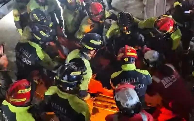 Murió el obrero que quedó sepultado en derrumbe de torre medieval en Roma