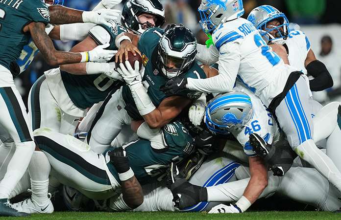 Eagles dominan a erráticos Lions