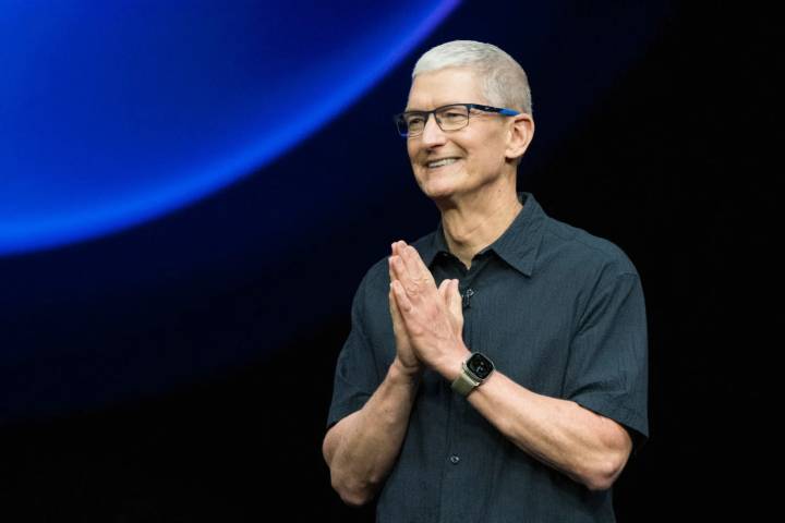 Apple's Era Of Stagnation Likely To End As Tim Cook Prepares To Depart