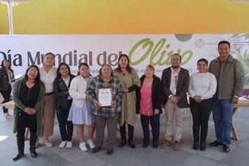 Honra Chimalhuacán a olivicultores y reconoce a mujeres guardianas de la tradición del olivo