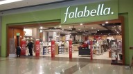 Encuentran petardos en las instalaciones de tres concurridas tiendas de Falabella en Bogotá