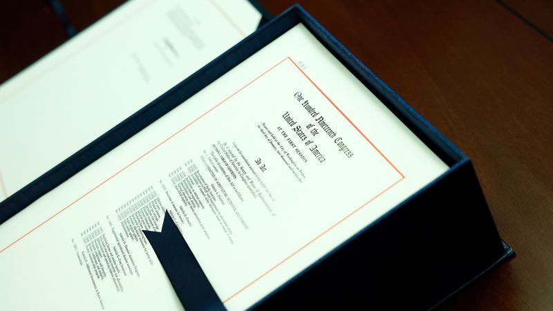 How life changed in a rural town that lost its clinic after Trump’s megabill