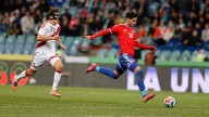 En Dinamarca explotan por el nivel de Darío Osorio en la "Roja" y dicen que exhibió algo "poco habitual" El jugador del Midtjylland anotó un golazo ante Rusia.