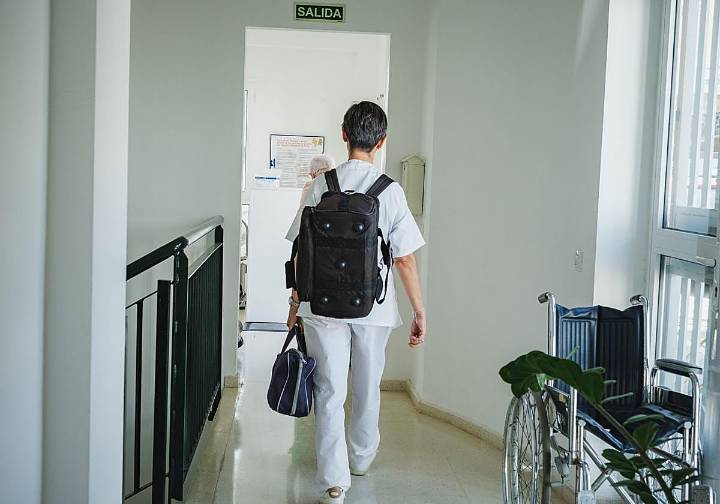 Más del 60% de las enfermeras canarias ha sufrido acoso reciente: «No es algo aislado»