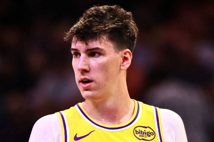 Jake LaRavia Announces What Change Lakers Will Make After Hawks Loss