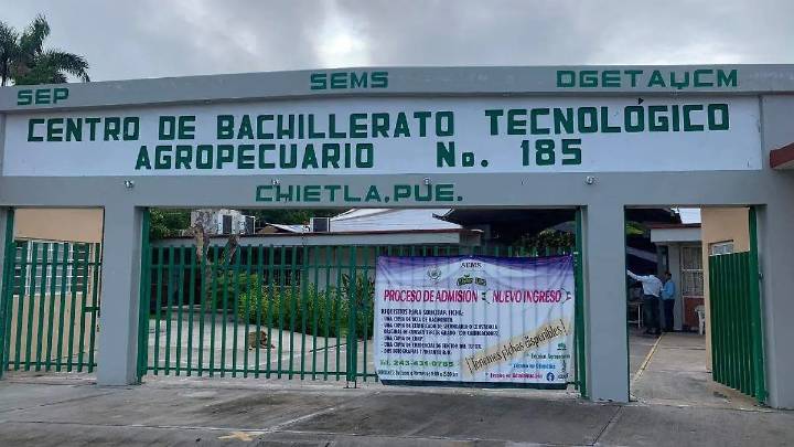 Descubren a alumno del CBTA de Chietla con un arma de fuego en el plantel