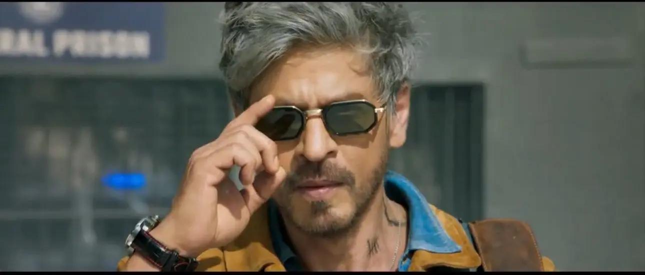 Fans, Celebrities Left Awe-Struck As Shah Rukh Shares 1st Look Of ‘King’ On 60th Birthday [Watch]