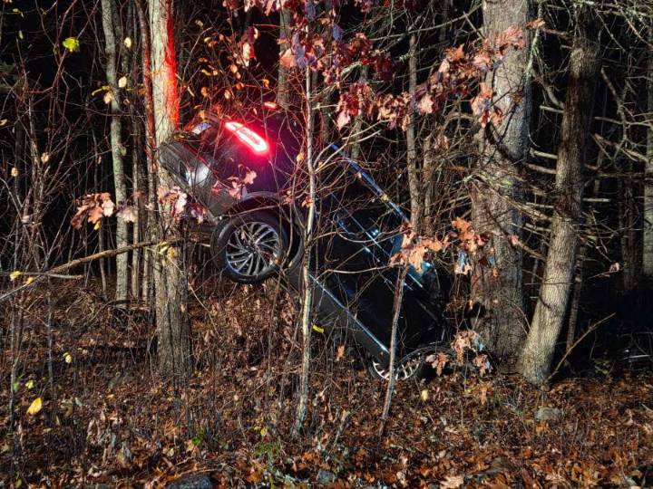1 injured after crashing in Plainfield