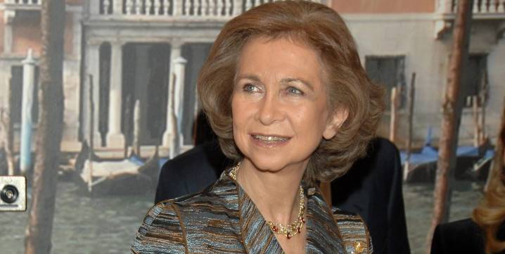 20 años de la visita del presidente chino Hu Jintao a España: el día que la reina Sofía arriesgó con un traje dorado y acertó