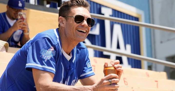 Ryan Seacrest's Bicep Video Has Fans in Chokehold