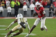 Deadspin | Top 25 roundup: NC State hands No. 8 Georgia Tech first loss of season