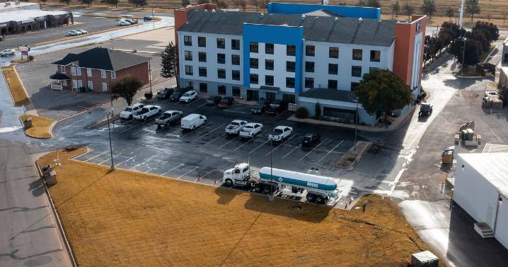 Ammonia leak in Oklahoma leaves dozens hospitalized, forces hundreds to evacuate