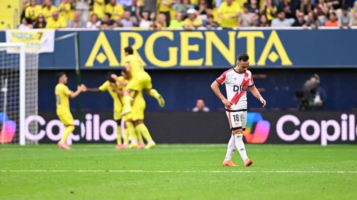 El Villarreal destroza al Rayo Vallecano y sube hasta la segunda plaza liguera