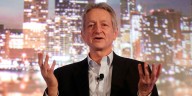 La advertencia de Geoffrey Hinton sobre la IA: “Musk se hará más rico y mucha gente quedará desempleada”
