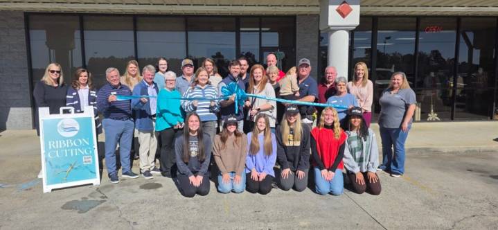 Revette Physical Therapy & Sports Performance Celebrates Grand Opening in Centre