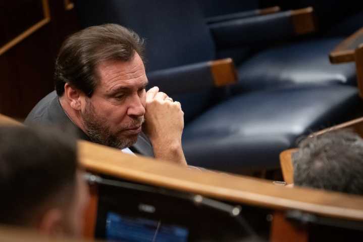 Óscar Puente abre la puerta a comprar trenes chinos