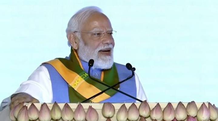 PM Modi in Coimbatore; feels Bihar winds 'had arrived in Tamil Nadu before him'