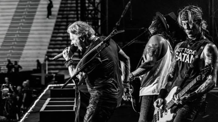 Guns N’ Roses encenderá Lima esta noche en el Estadio Nacional