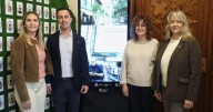 El Consell inaugura tótems digitales y aparcabicis en 43 municipios de la isla, financiados con un millón de euros de fondos europeos