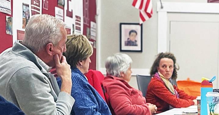 Committee Kicks Off Talks On District's Early Learning Hub