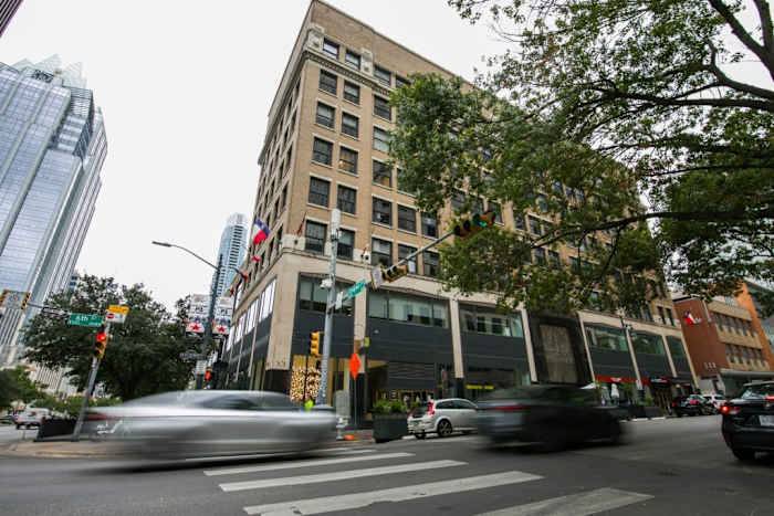 Billionaire Jeff Yass gives $100 million to University of Austin for free tuition