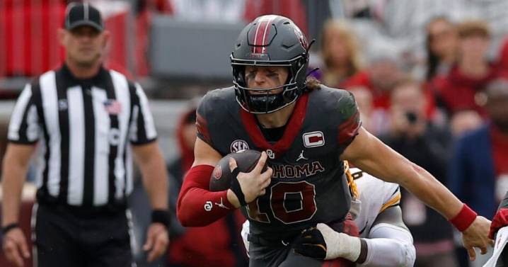 Top 25 football roundup: No. 8 Oklahoma moves closer to possible CFP spot