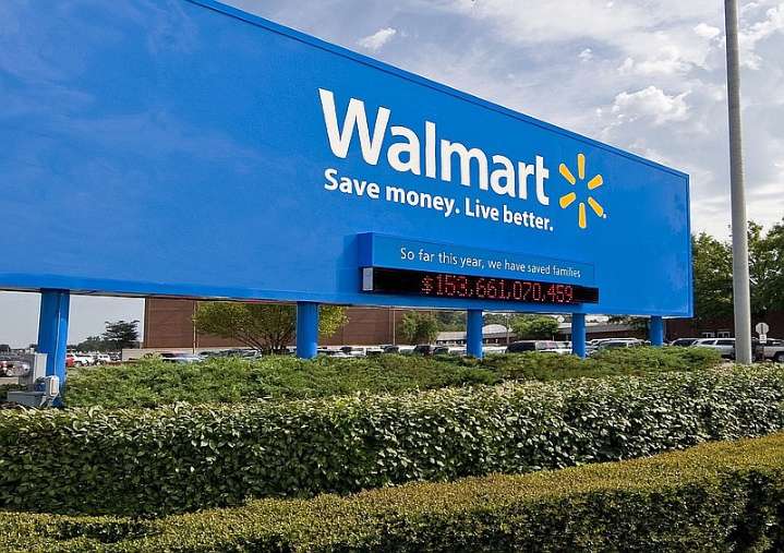 Walmart posts $6.14 billion profit, raises expectations