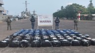 Marina da golpe histórico: decomisa 2.5 toneladas de cocaína en Michoacán