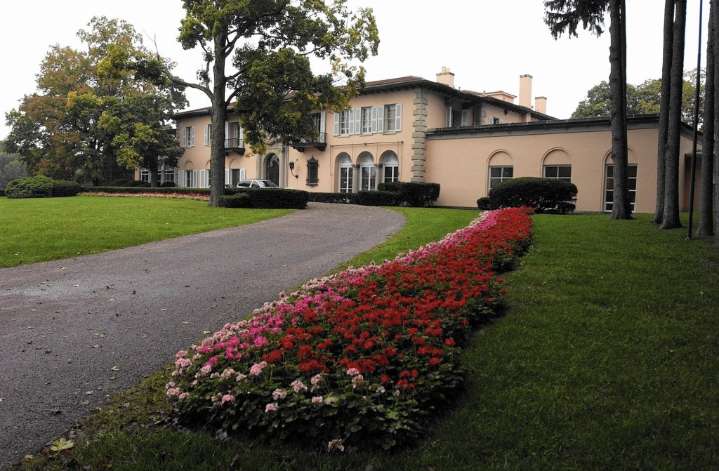 Vernon Hills to take over historic Cuneo Mansion
