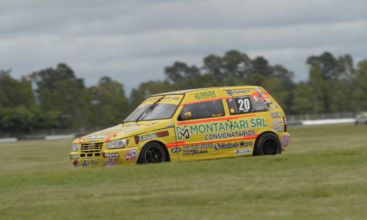 Turismo Pista: Perugini ganó en La Plata y logró el subcampeonato de la Clase 1