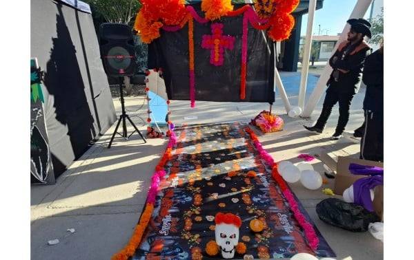 Entre alebrijes y catrinas, estudiantes del CBTIS 270 honran las tradiciones mexicanas