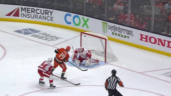 Terry anota en desventaja numérica