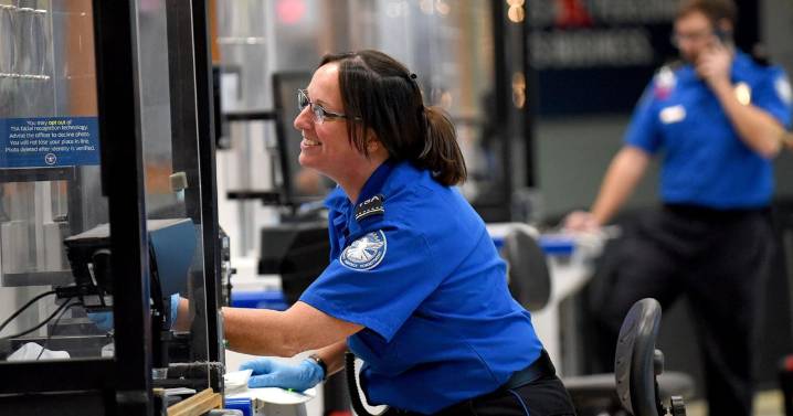 Federal shutdown didn’t ground many at Manchester