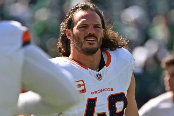 Broncos' Alex Singleton back in action after having cancerous tumor removed