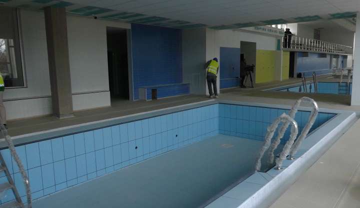 Vemos detalladamente la nueva piscina cubierta Los Planos (Video)
