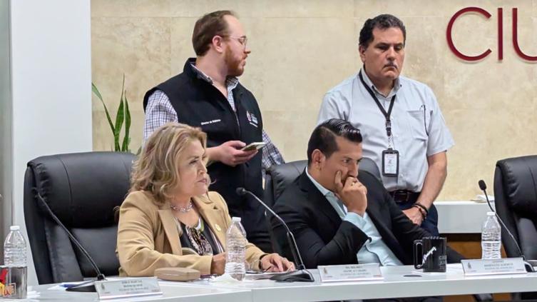 Pide Cabildo de Juárez eliminar cobro anual por revalidación vehicular