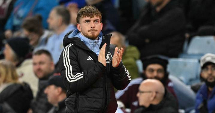 Harvey Elliott cryptic message sent as Aston Villa make decision after Liverpool noise