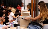 Arrancaron las elecciones estudiantiles en la UNLP: una contienda de peronistas, radicales, la izquierda y ahora también de libertarios